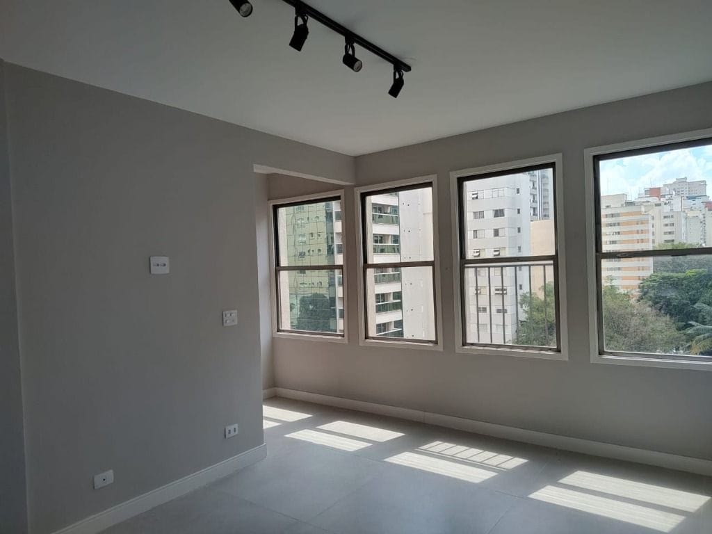 Interior de apartamento anunciado pela RKA